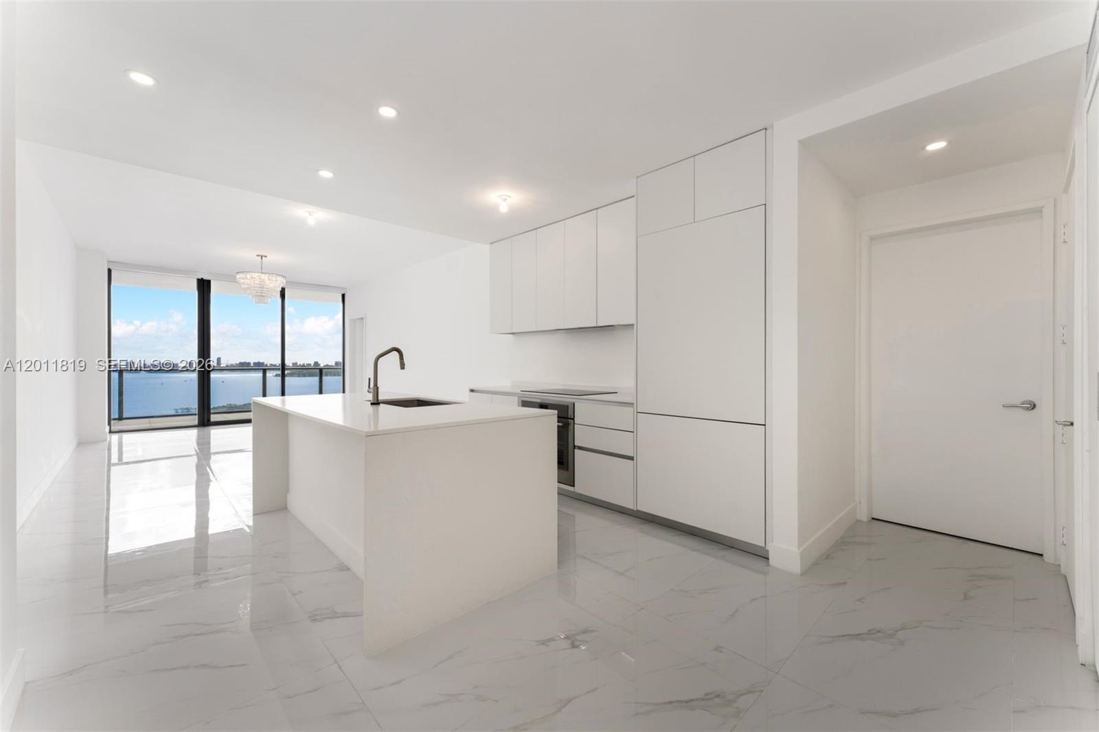700 NE 24th #2504 Miami, FL 33137