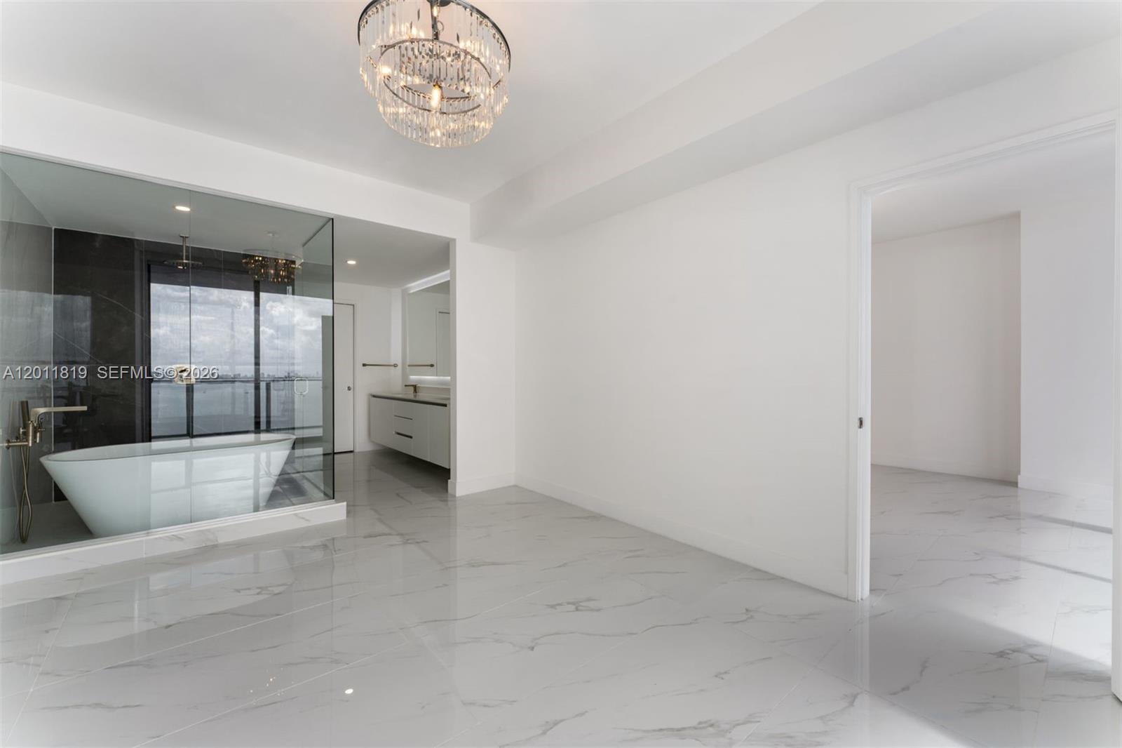 700 NE 24th #2504 Miami, FL 33137