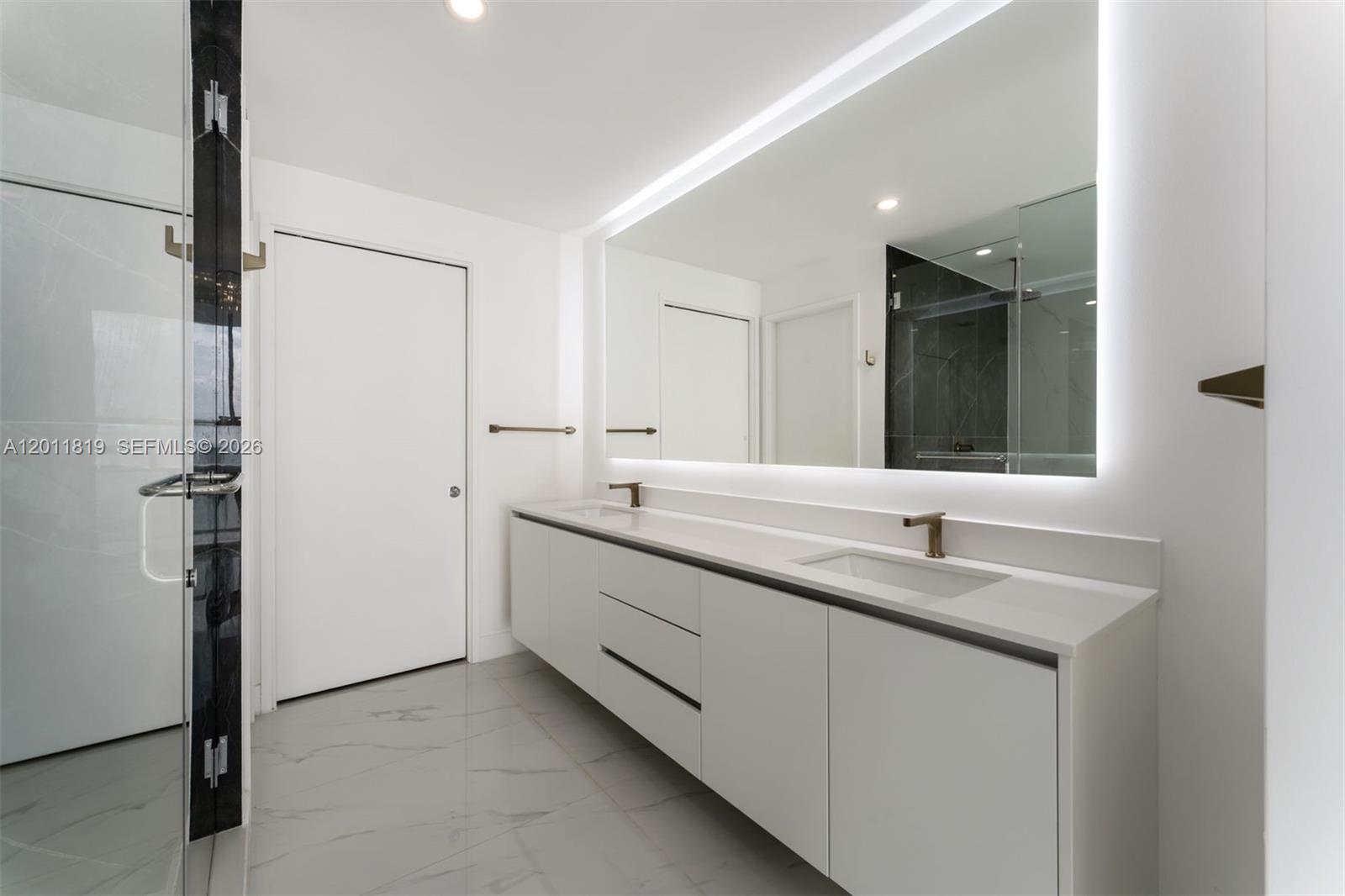 700 NE 24th #2504 Miami, FL 33137
