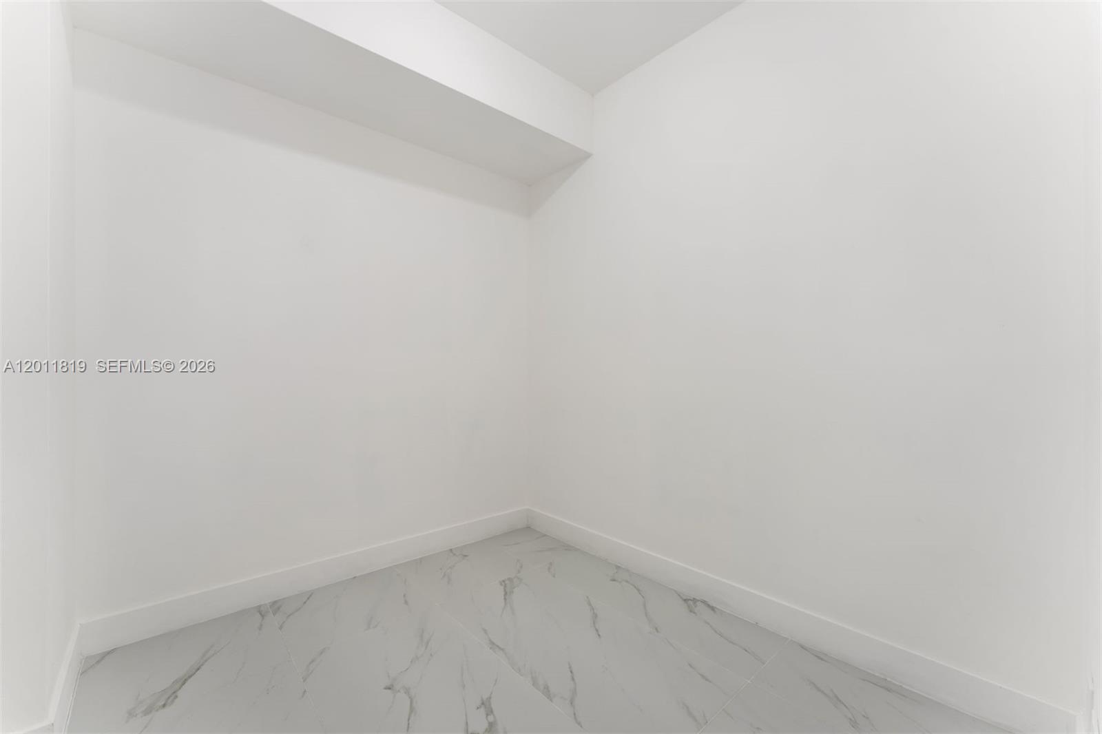 700 NE 24th #2504 Miami, FL 33137