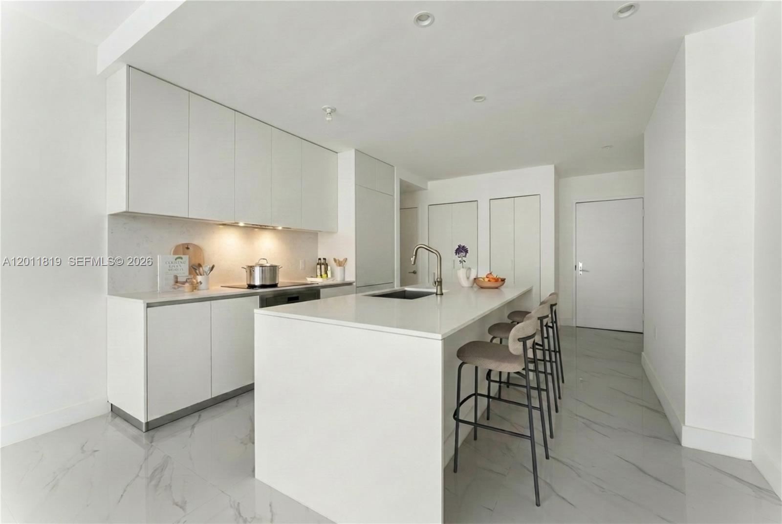 700 NE 24th #2504 Miami, FL 33137