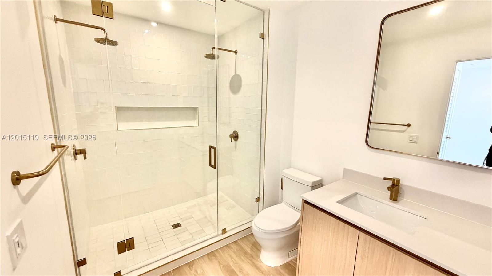 90 NE 32nd St #1125 Miami, FL 33127