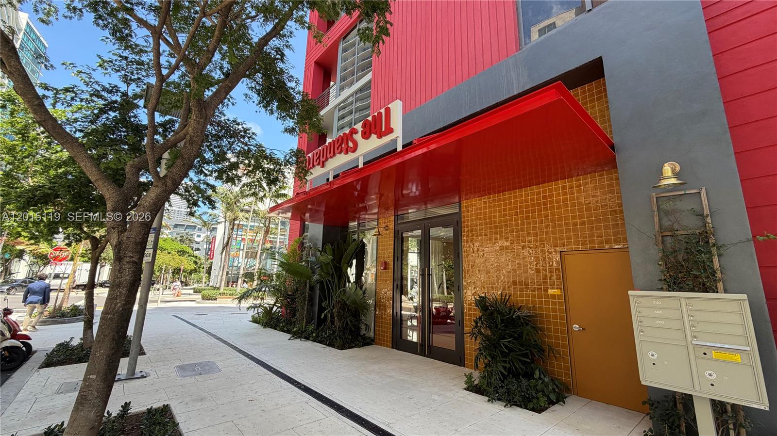 90 NE 32nd St #1125 Miami, FL 33127