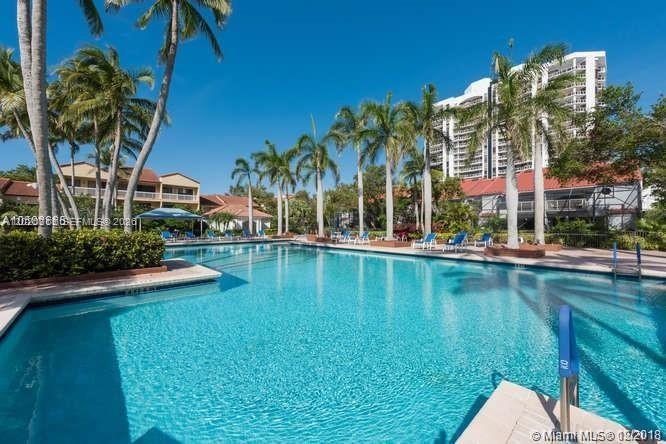 3610 Yacht Clb Dr #1511 Penthouse Aventura, FL 33180