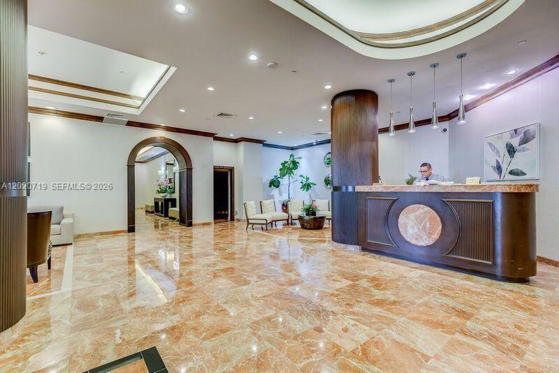 3610 Yacht Clb Dr #1511 Penthouse Aventura, FL 33180