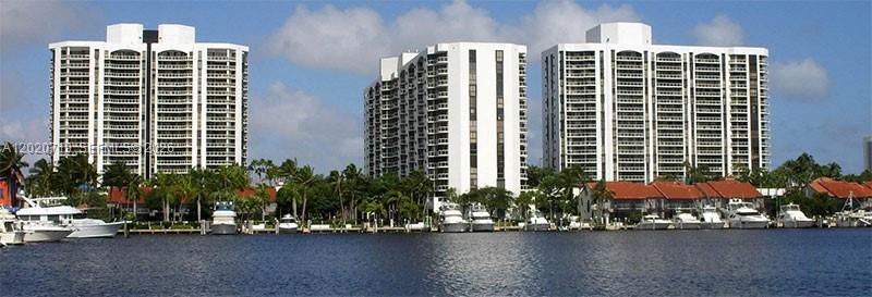 3610 Yacht Clb Dr #1511 Penthouse Aventura, FL 33180