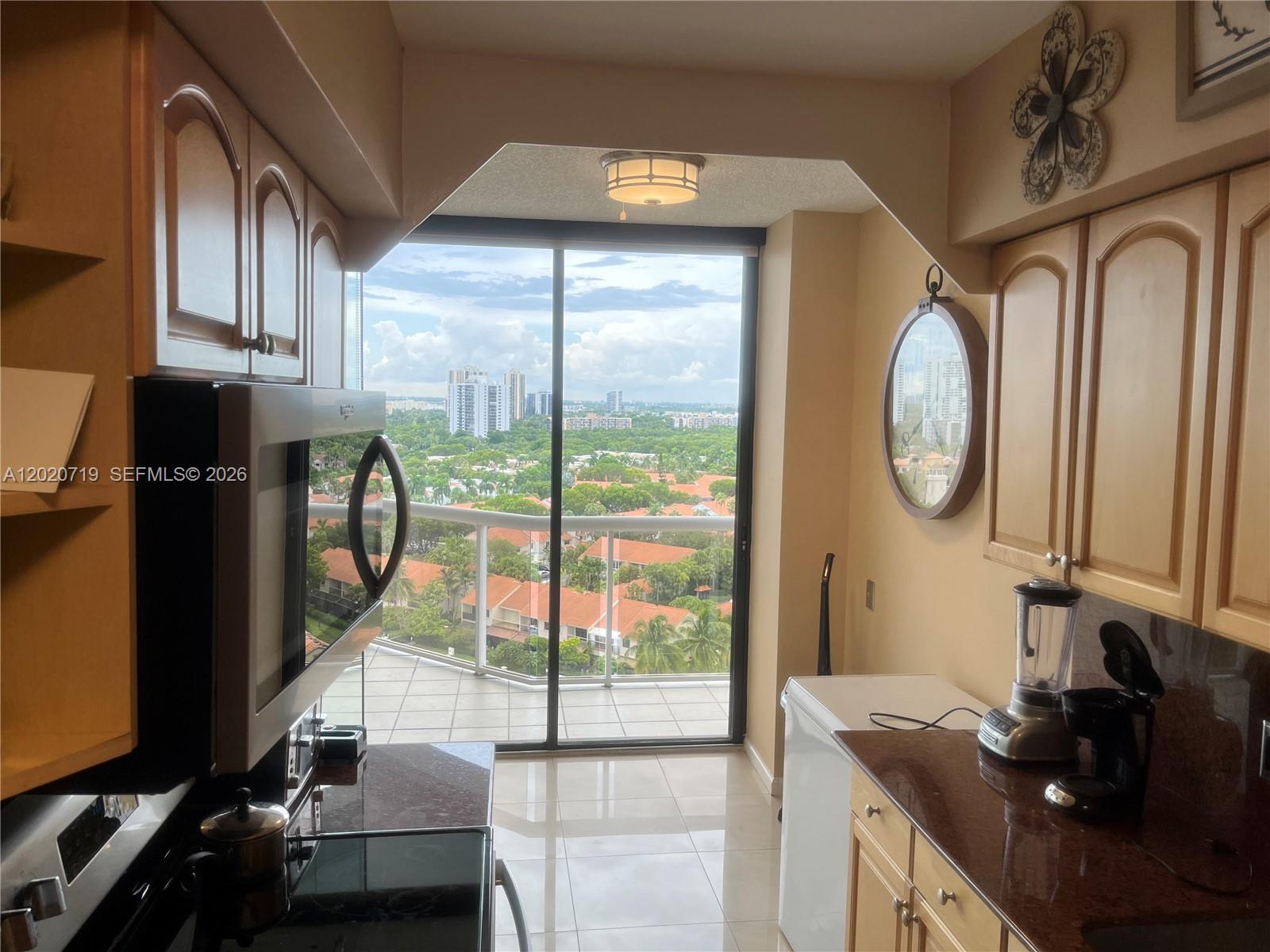 3610 Yacht Clb Dr #1511 Penthouse Aventura, FL 33180