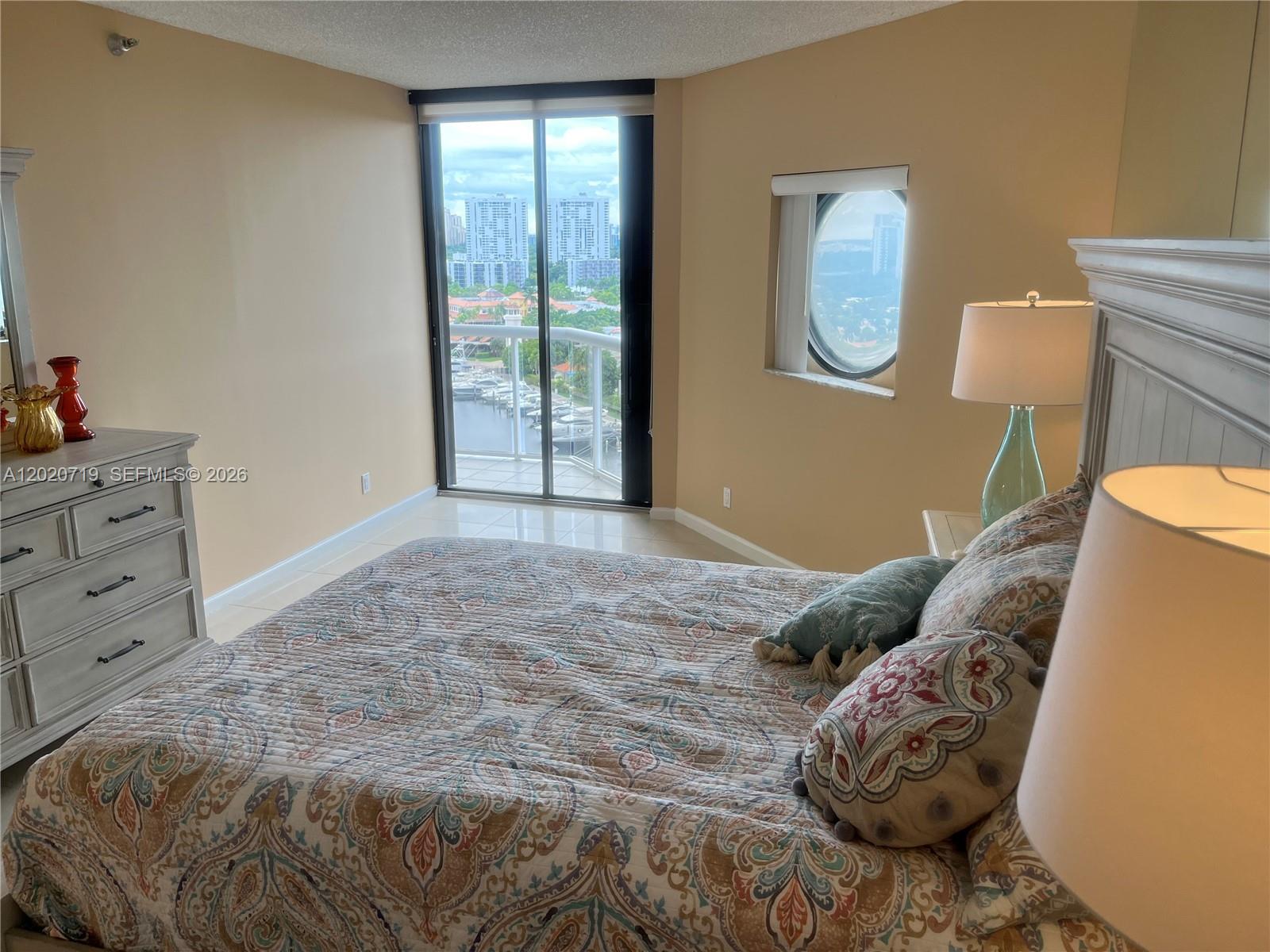 3610 Yacht Clb Dr #1511 Penthouse Aventura, FL 33180