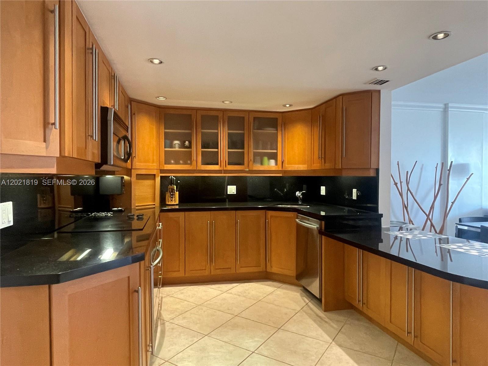 199 Ocean Ln Dr #413 Key Biscayne, FL 33149