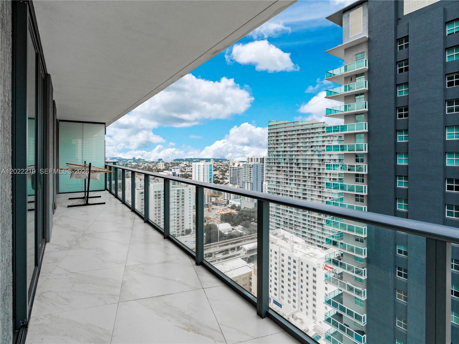 image Dua Miami (SLS Brickell)21