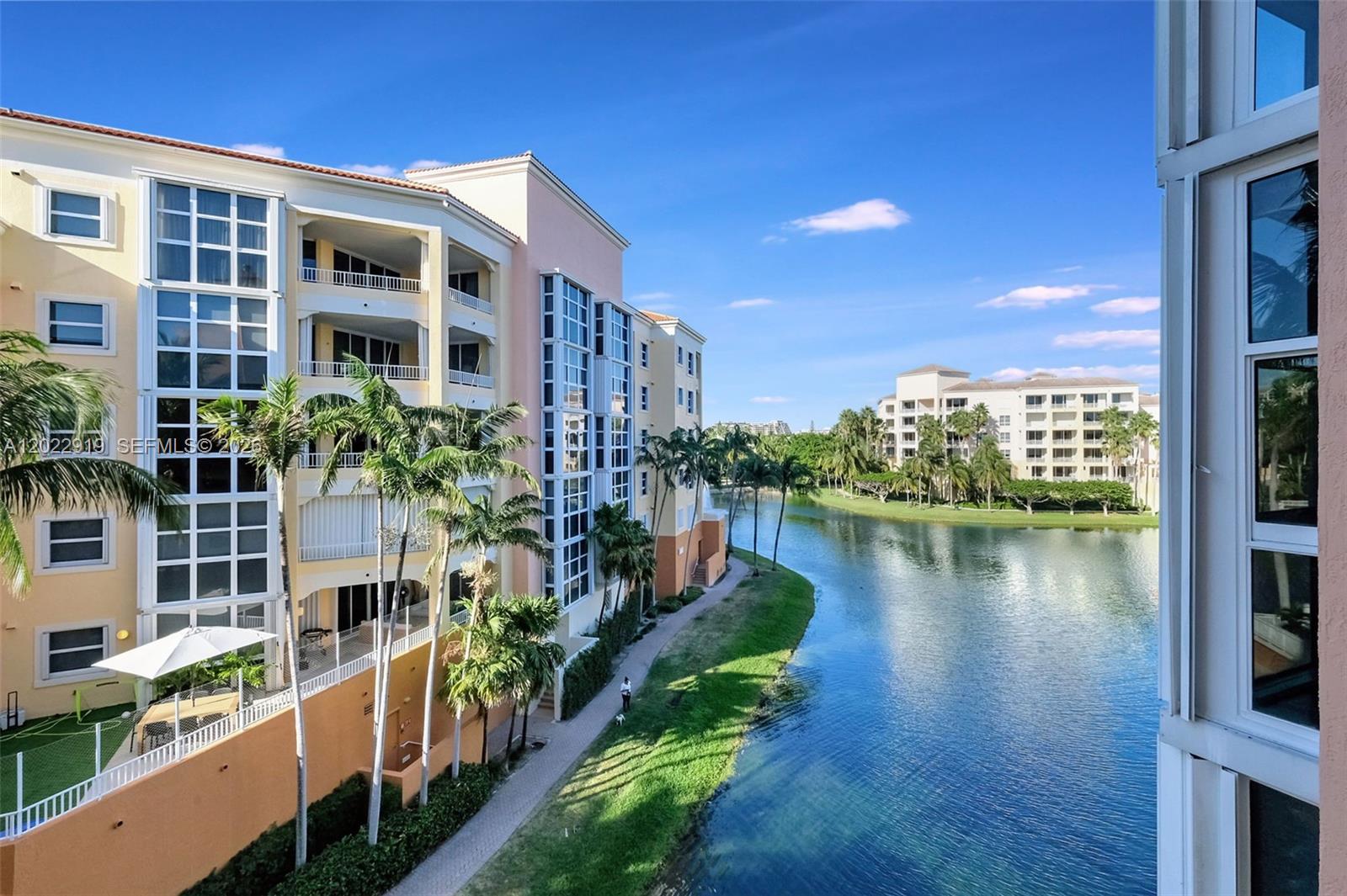 731 Crandon Blvd #407