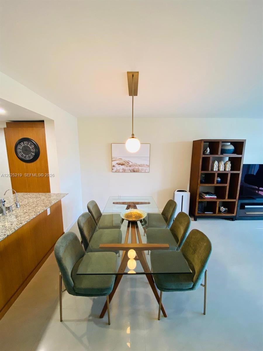 image Harbour House13