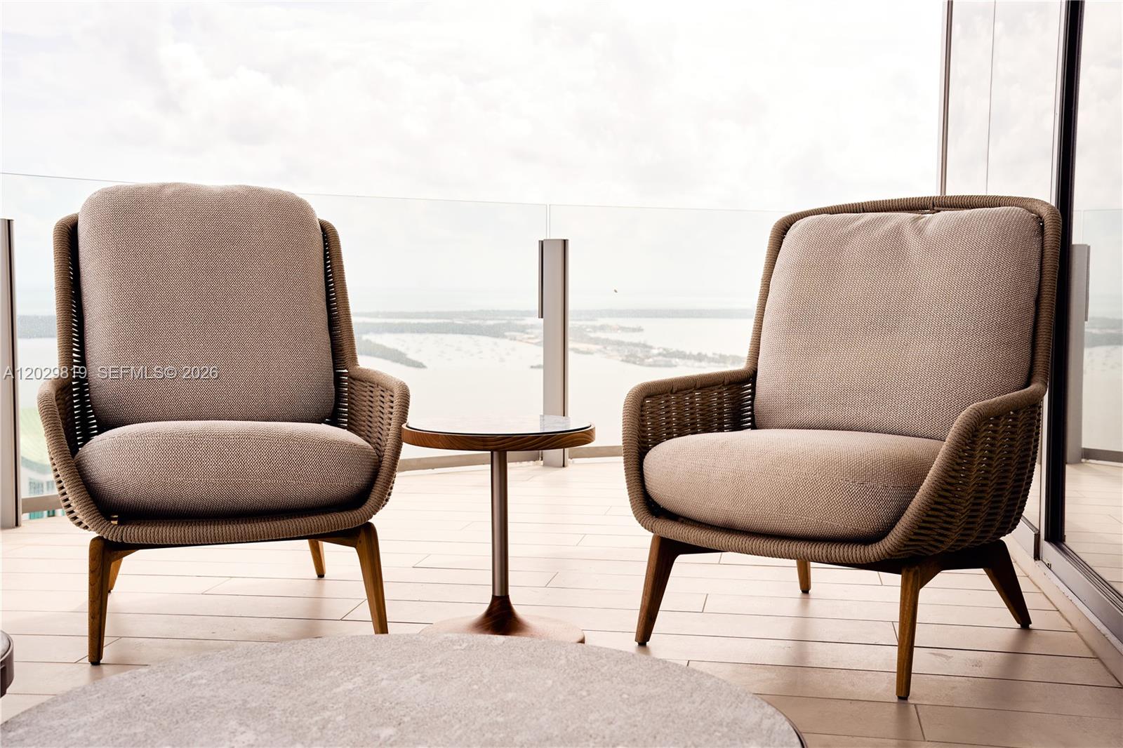 image Aston Martin Residences11