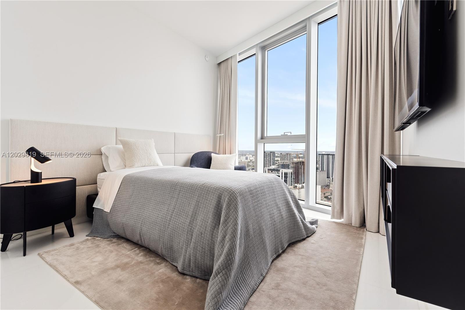 image Aston Martin Residences25