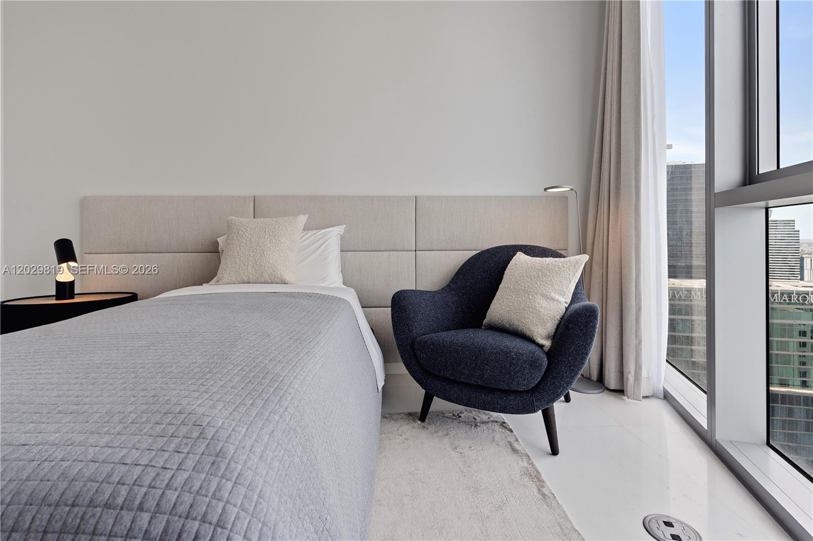 image Aston Martin Residences26