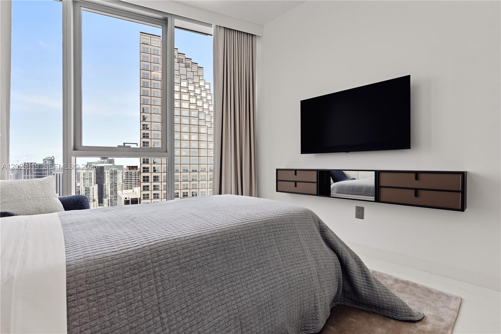 image Aston Martin Residences27