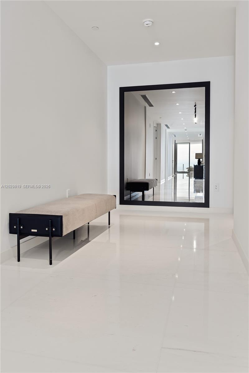 image Aston Martin Residences32