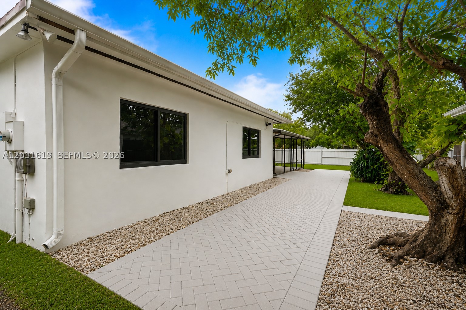 9161 SW 181st Ter Palmetto Bay, FL 33157