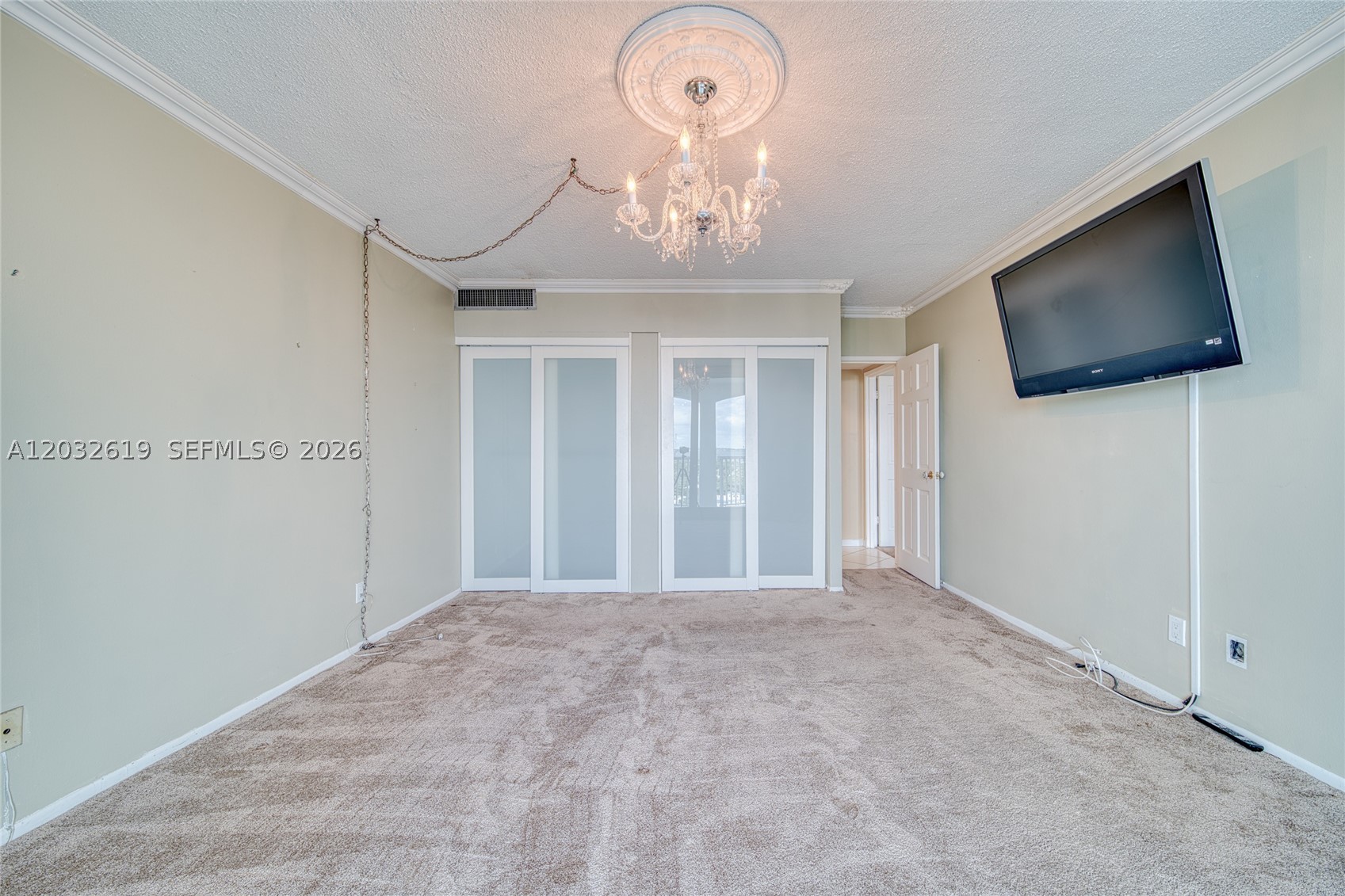 5401 Collins Ave #1135 Miami Beach, FL 33140