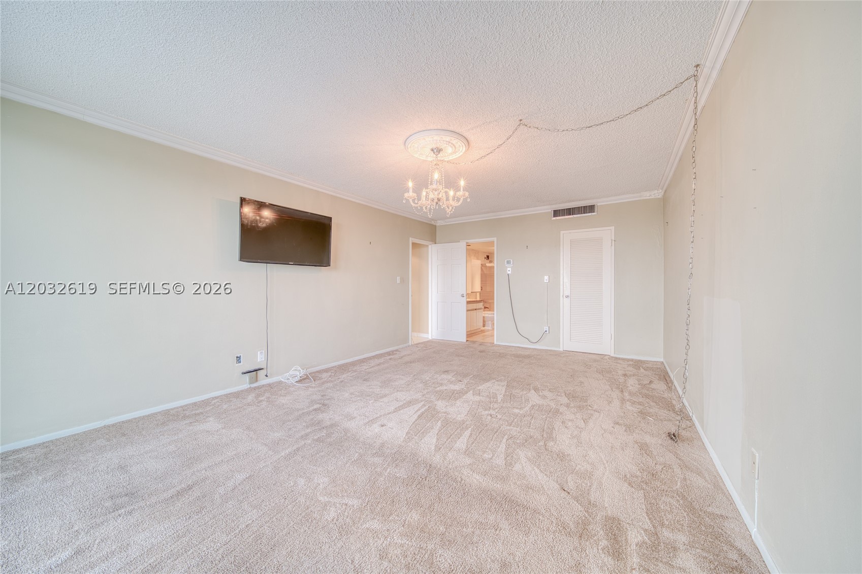 5401 Collins Ave #1135 Miami Beach, FL 33140