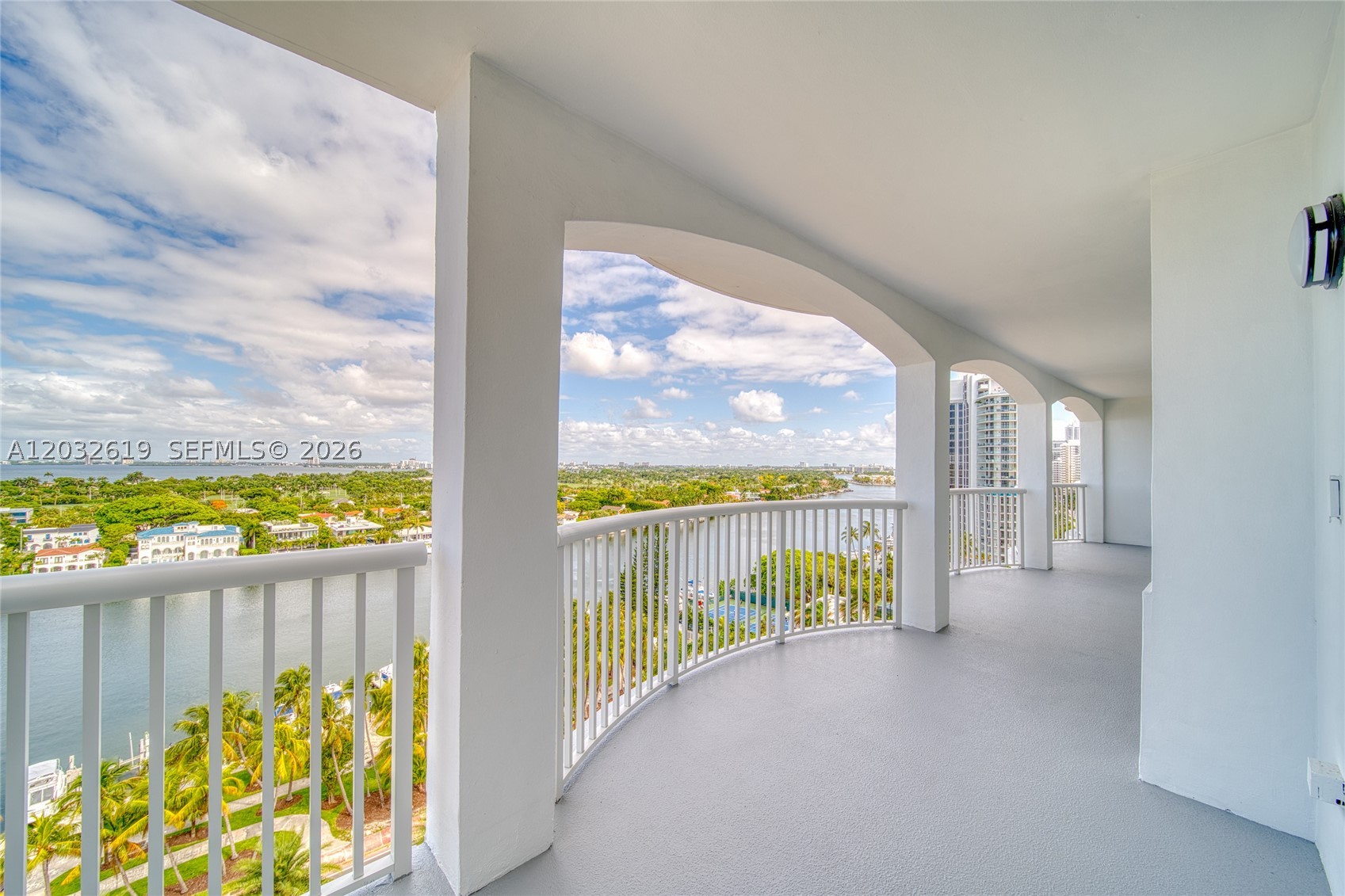 5401 Collins Ave #1135 Miami Beach, FL 33140