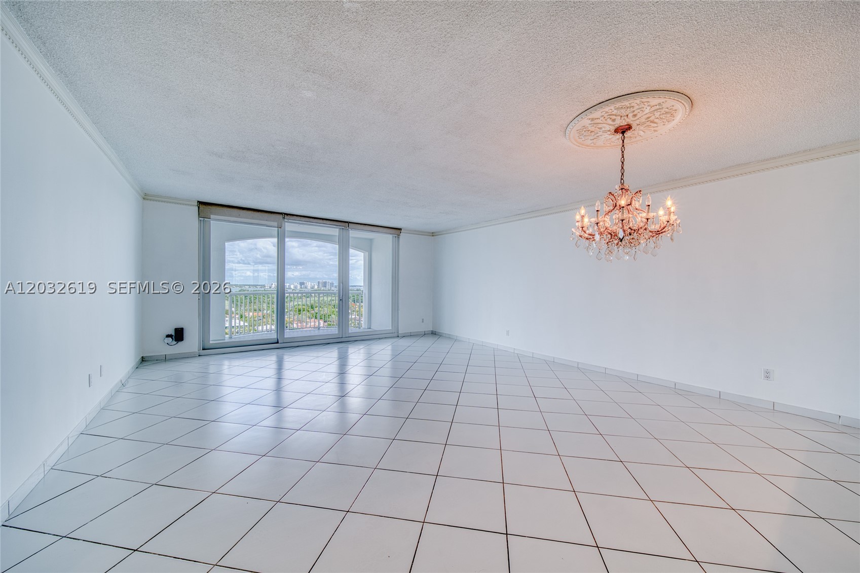 5401 Collins Ave #1135 Miami Beach, FL 33140