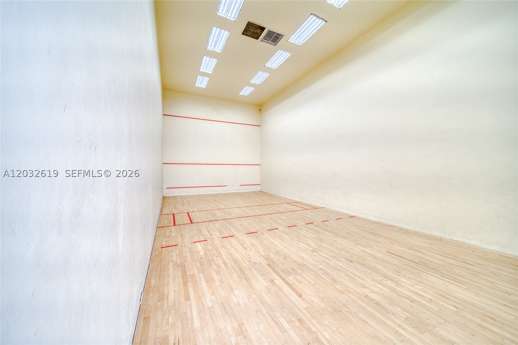 5401 Collins Ave #1135 Miami Beach, FL 33140