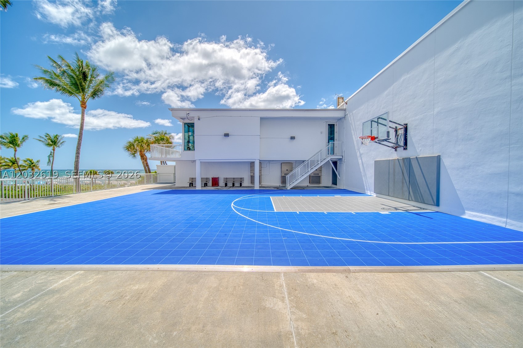 5401 Collins Ave #1135 Miami Beach, FL 33140