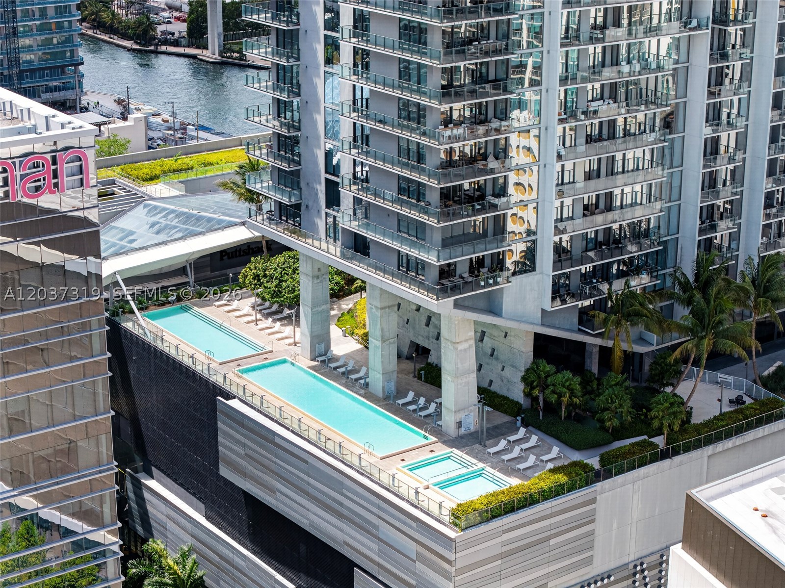 image Reach Brickell City Centre30