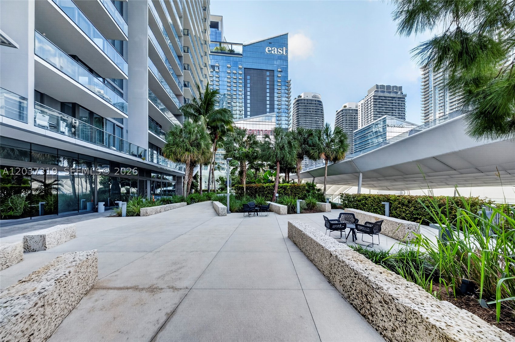 image Reach Brickell City Centre35