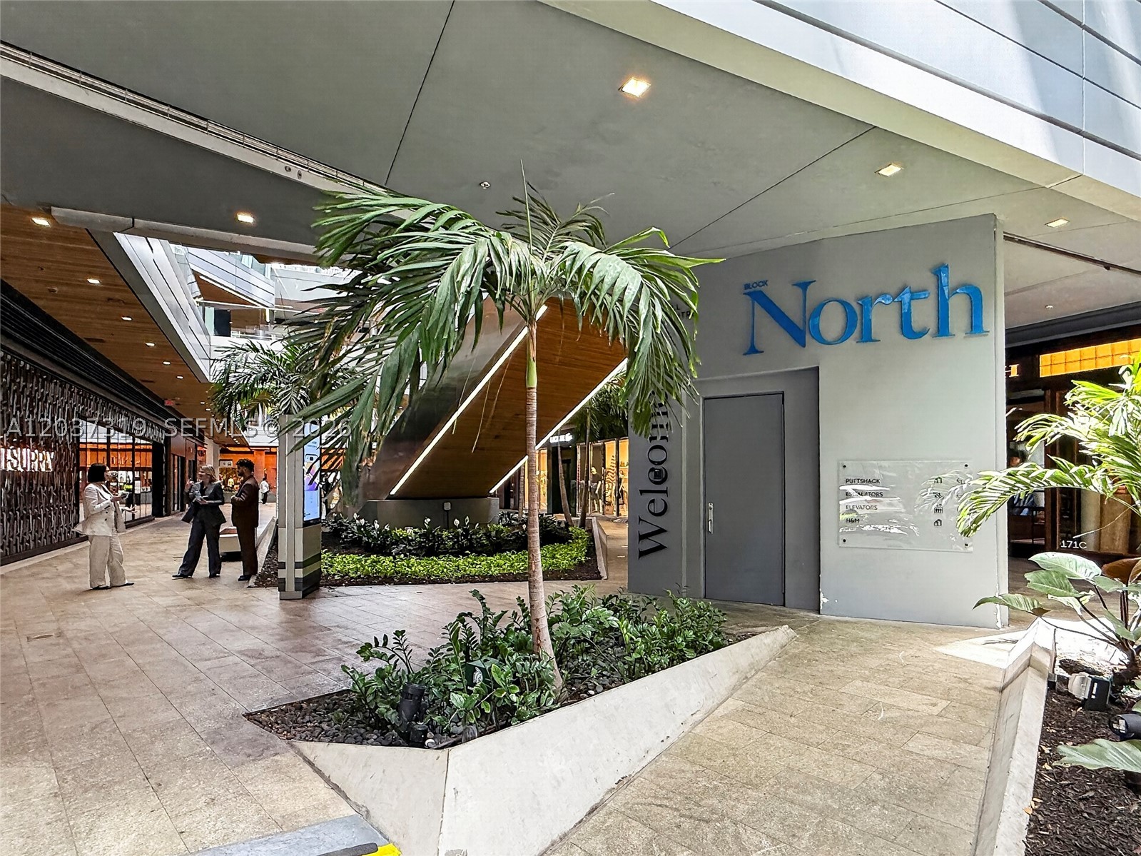 image Reach Brickell City Centre44