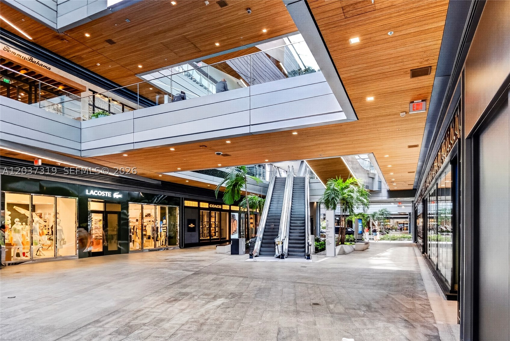 image Reach Brickell City Centre45