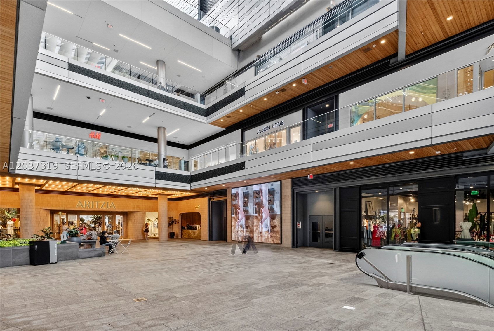 image Reach Brickell City Centre46