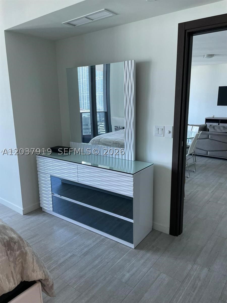 image Brickell Flatiron14