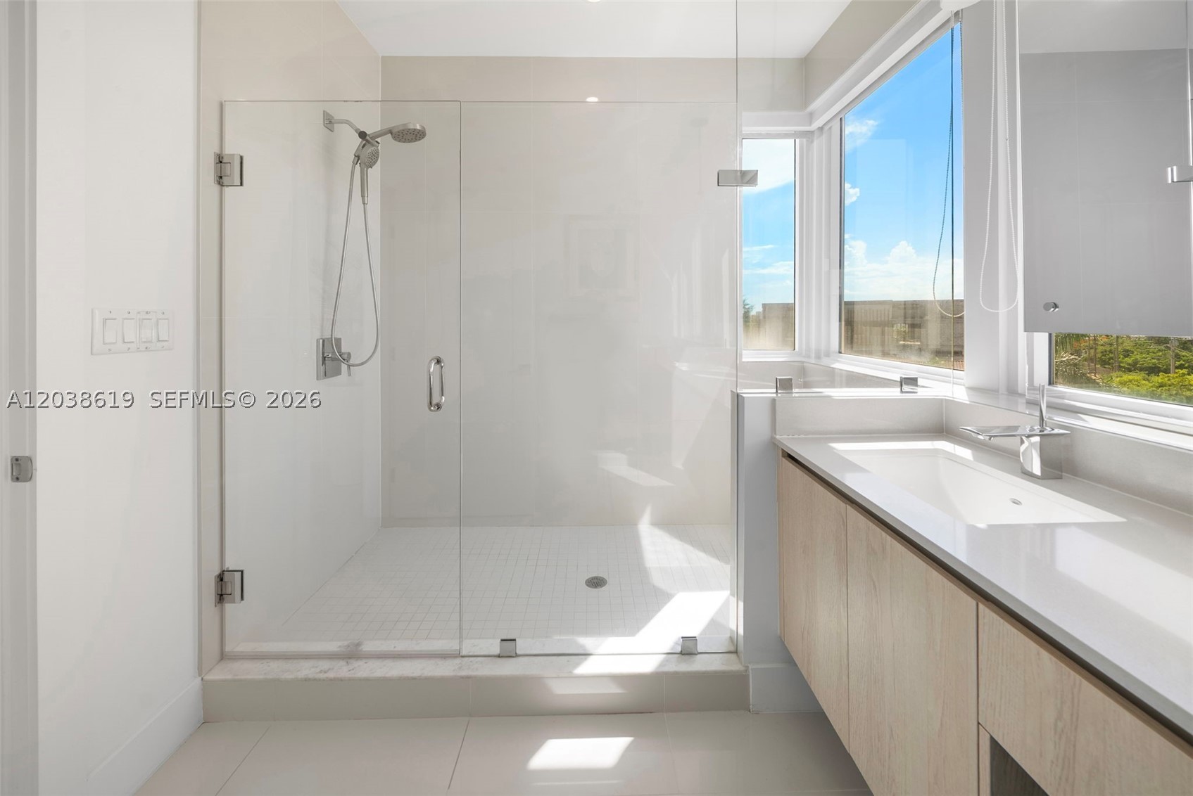 39 N Shore Dr Miami Beach, FL 33141
