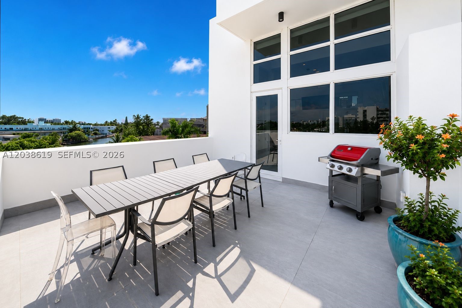 39 N Shore Dr Miami Beach, FL 33141