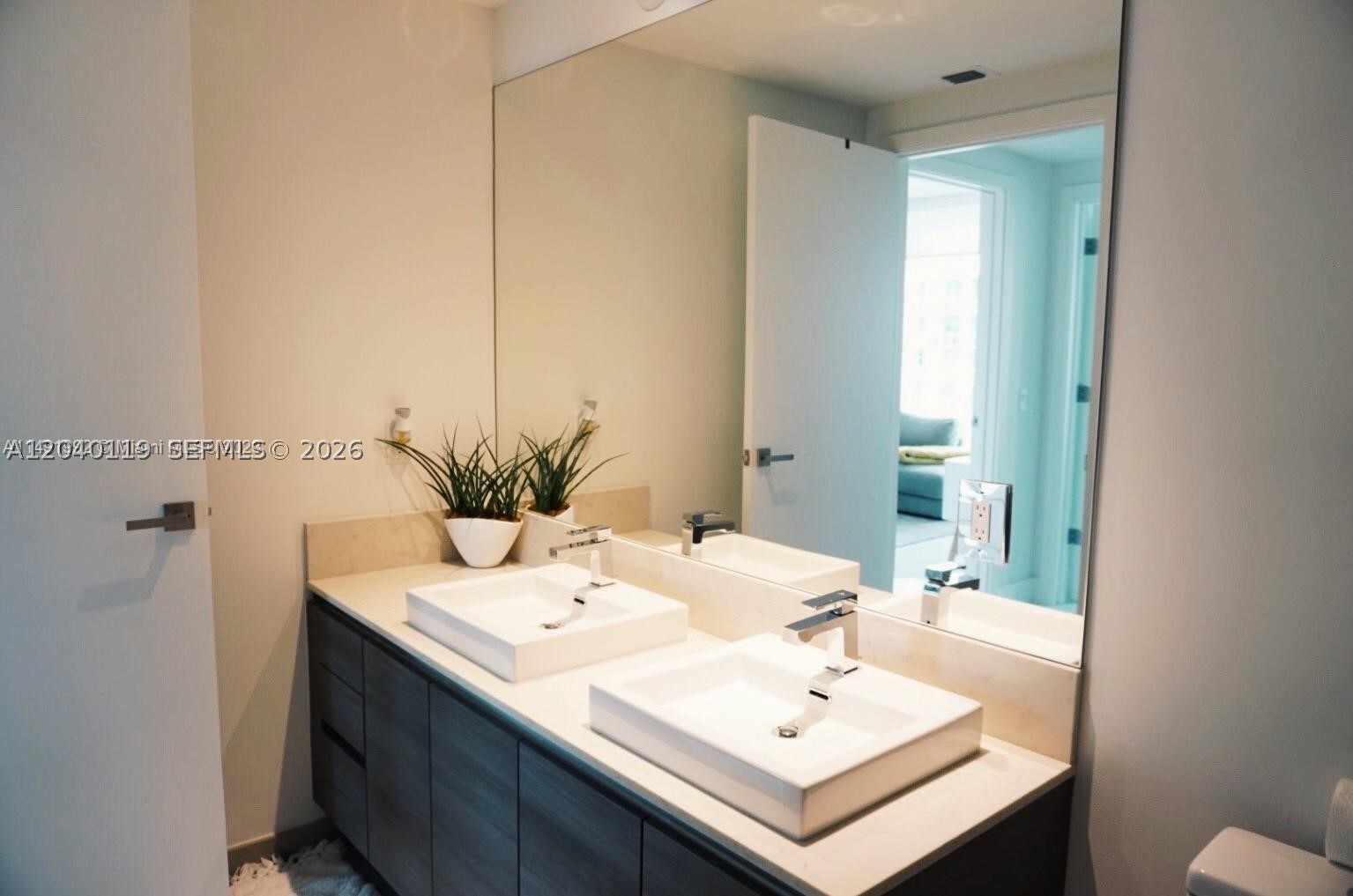 image The Bond on Brickell22