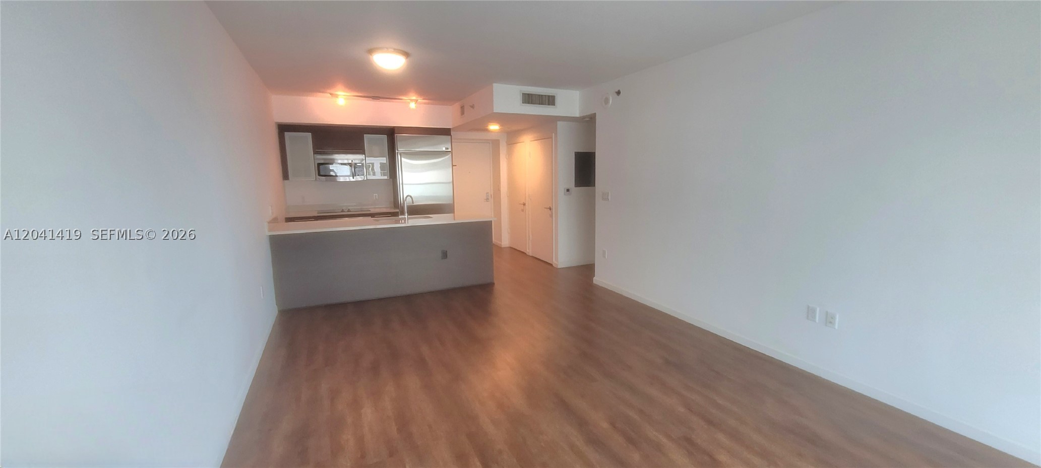 image 500 Brickell East2