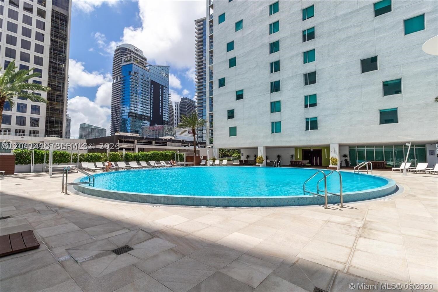 image 500 Brickell East6