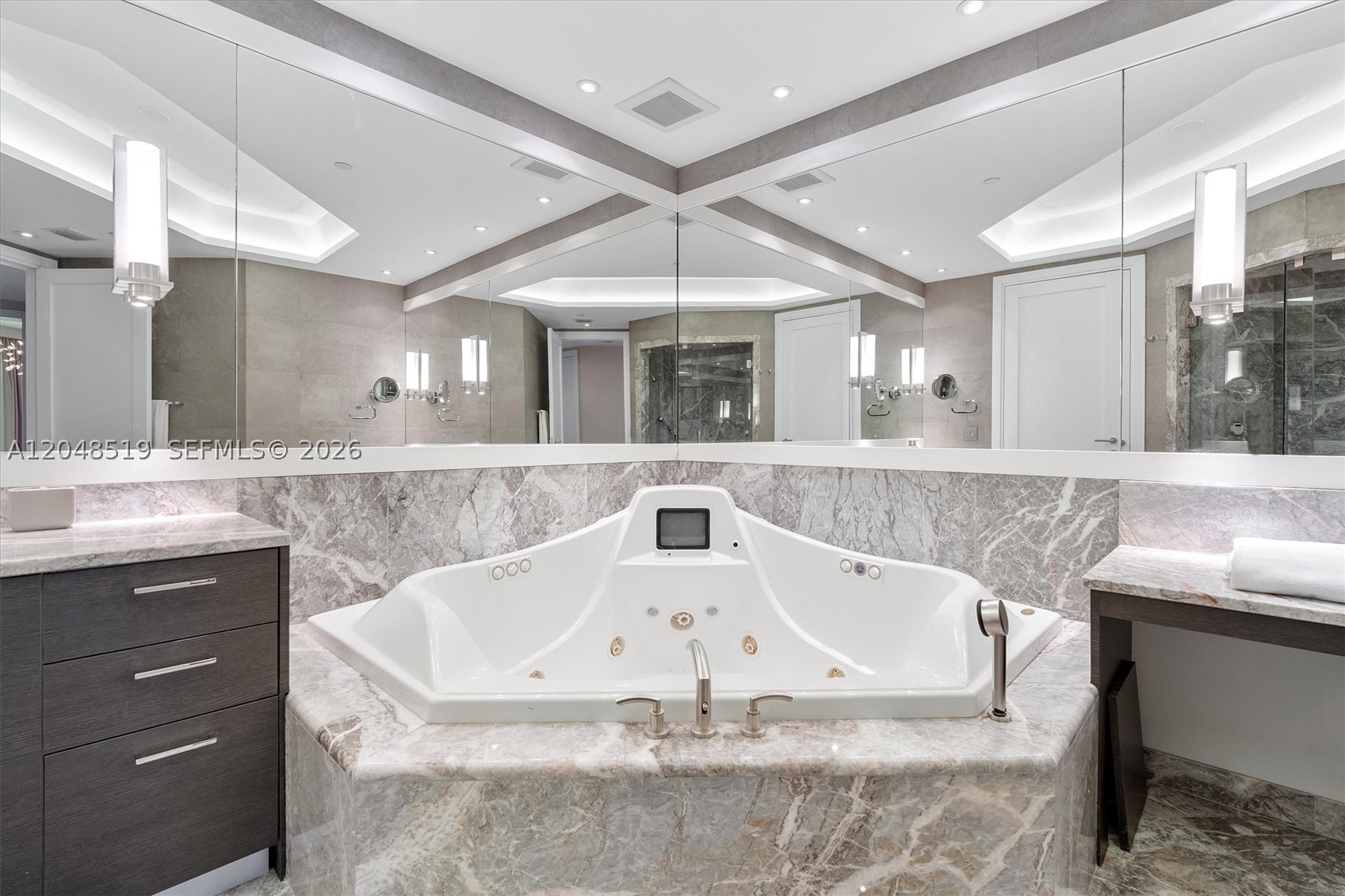 image Turnberry Ocean Colony North31
