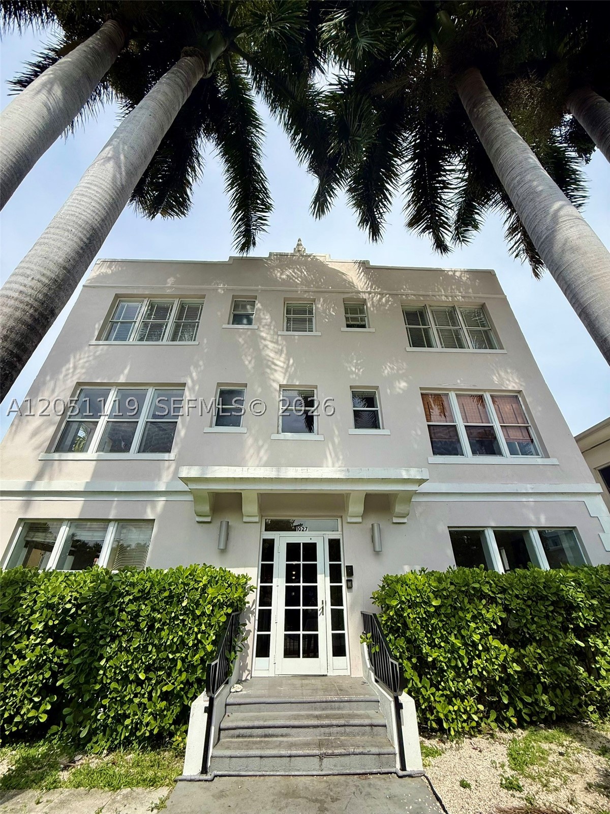 1027 Pennsylvania Ave #302