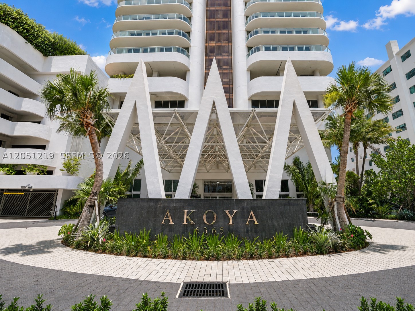 image Akoya18