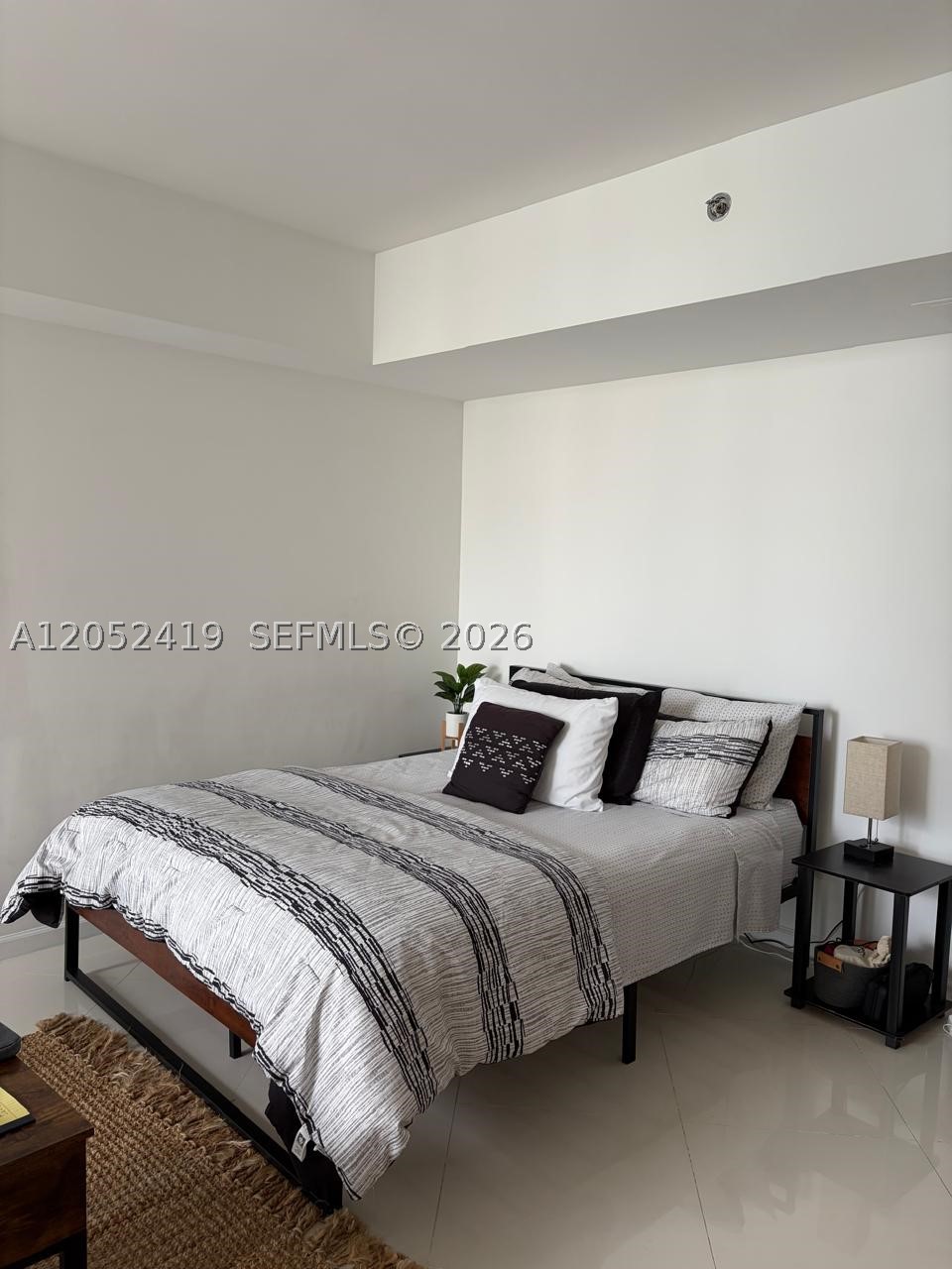 image Icon Brickell I10