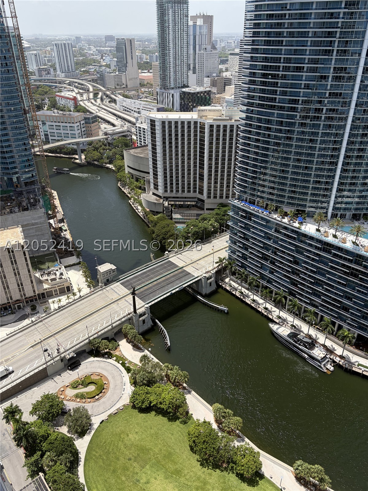image Icon Brickell I14