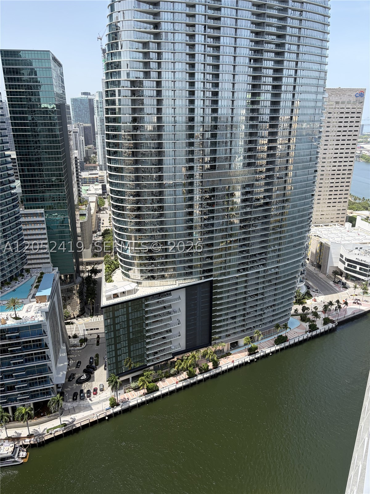 image Icon Brickell I16