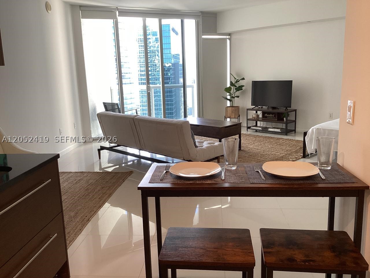 image Icon Brickell I3