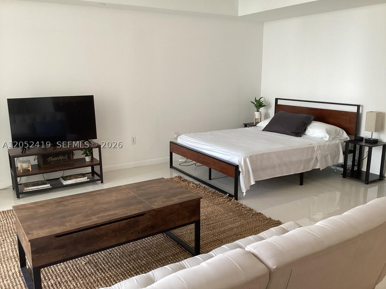 image Icon Brickell I6