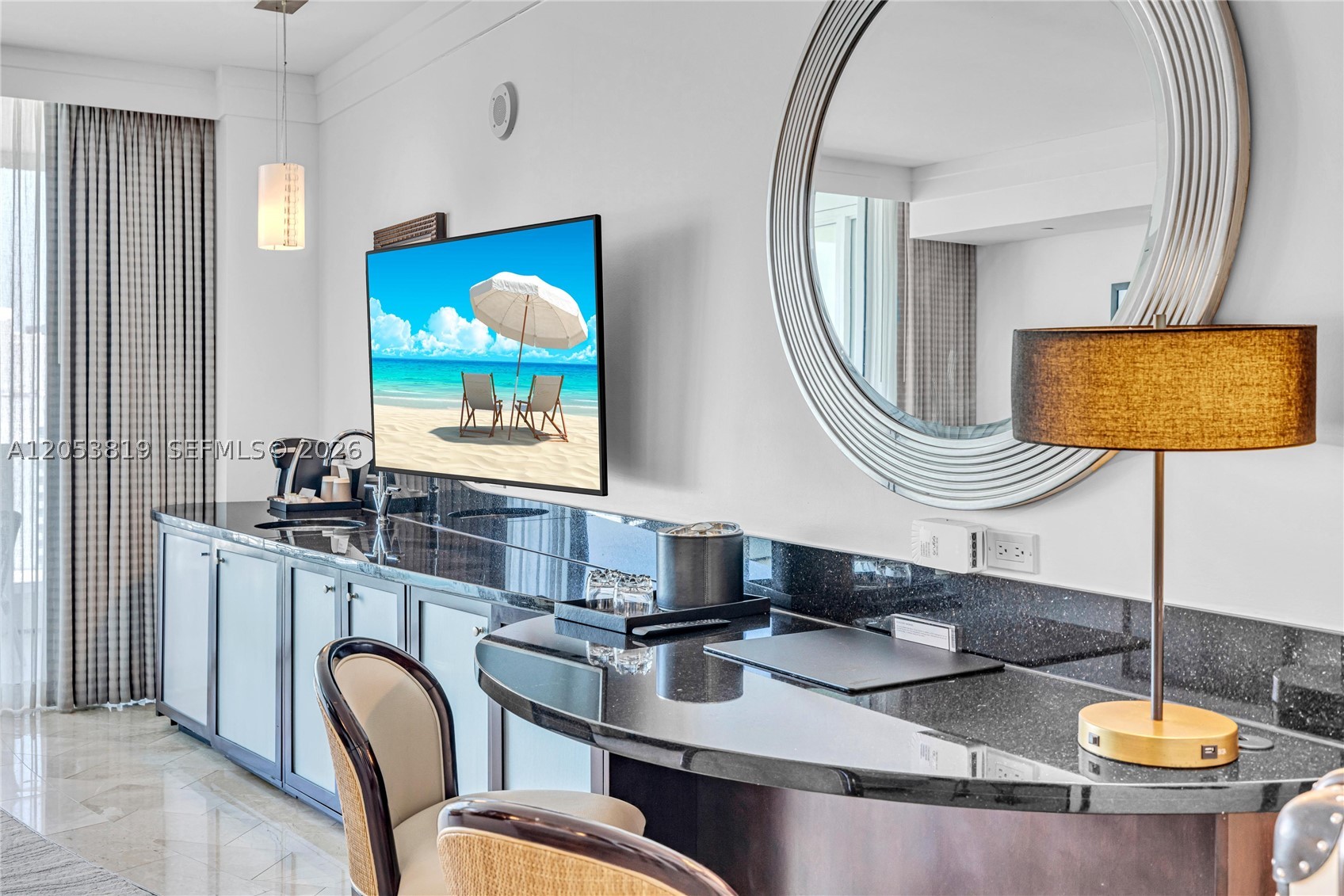 4391 Collins Ave #1706 Miami Beach, FL 33140