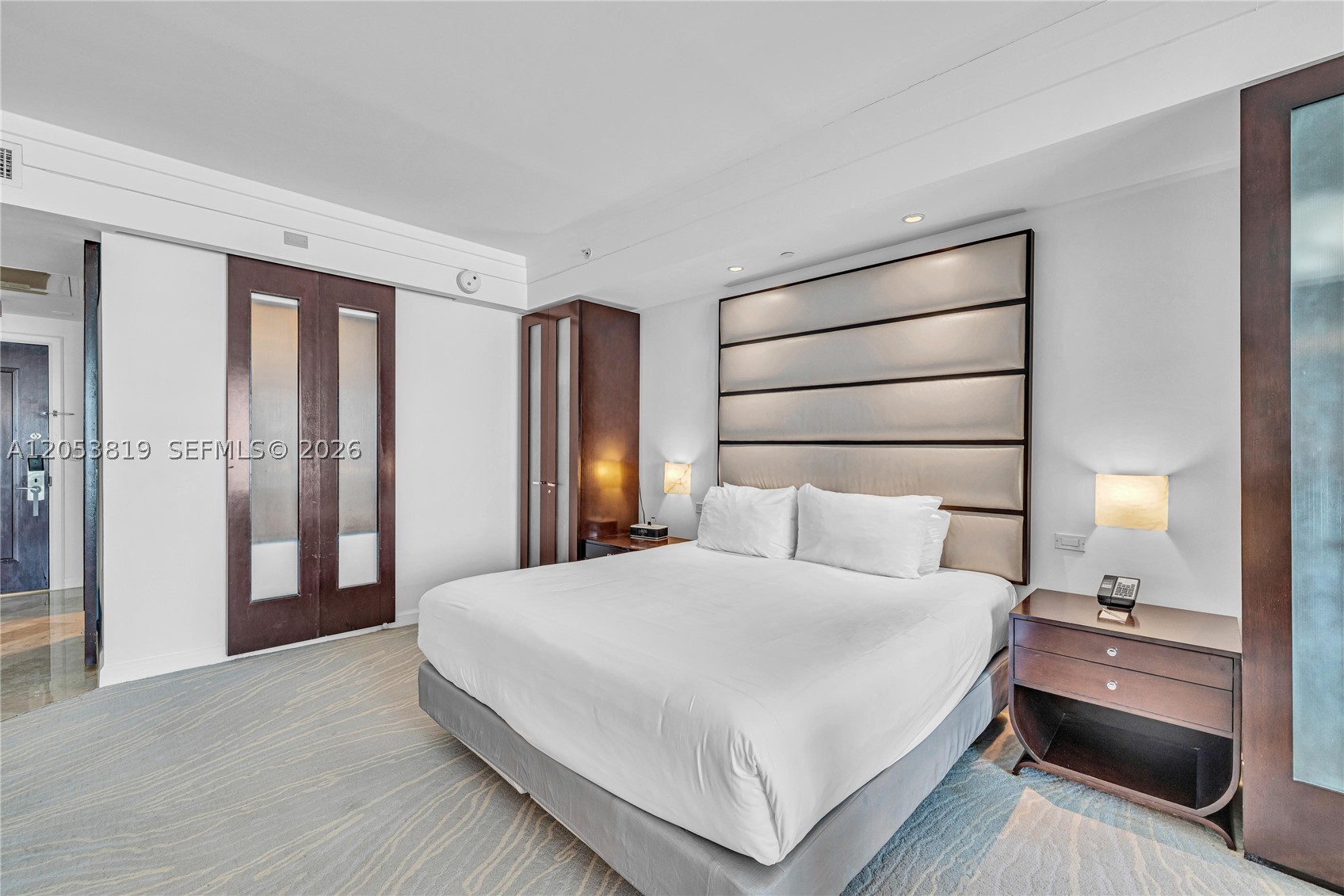 4391 Collins Ave #1706 Miami Beach, FL 33140
