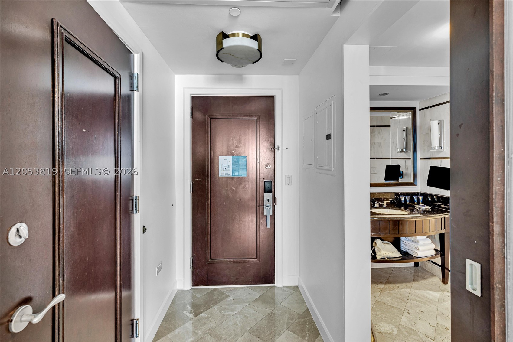 4391 Collins Ave #1706 Miami Beach, FL 33140